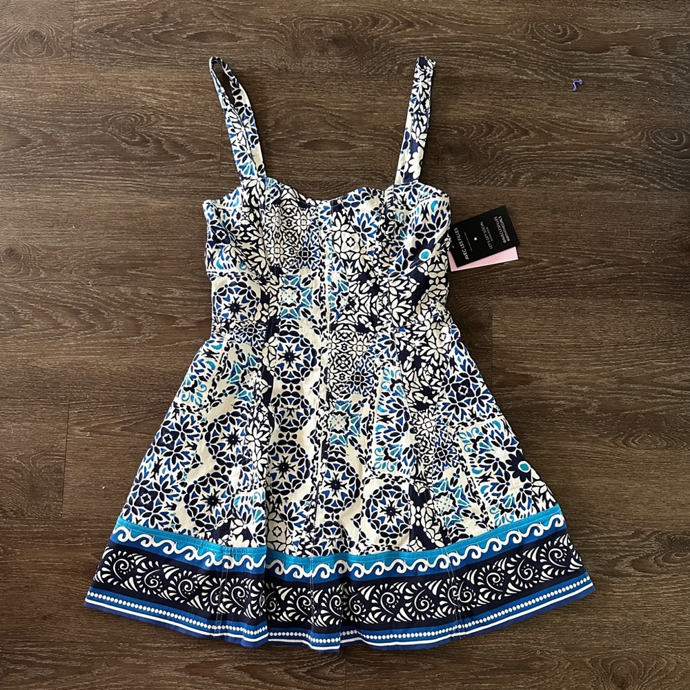 Avec Les Filles
Sweetheart
Neck Stretch
Cotton Mini
Sundress size 10 NWT - Picture 5 of 5